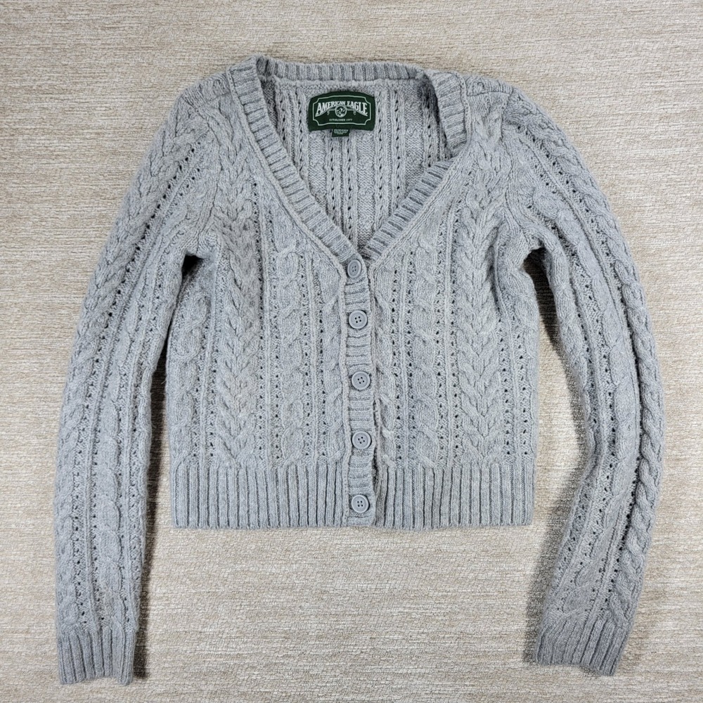 American Eagle Cable Knit Cardigan Sweater XS Gray Crop Button Front Soft Cozy
